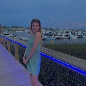 Meet your Posher, Savannah